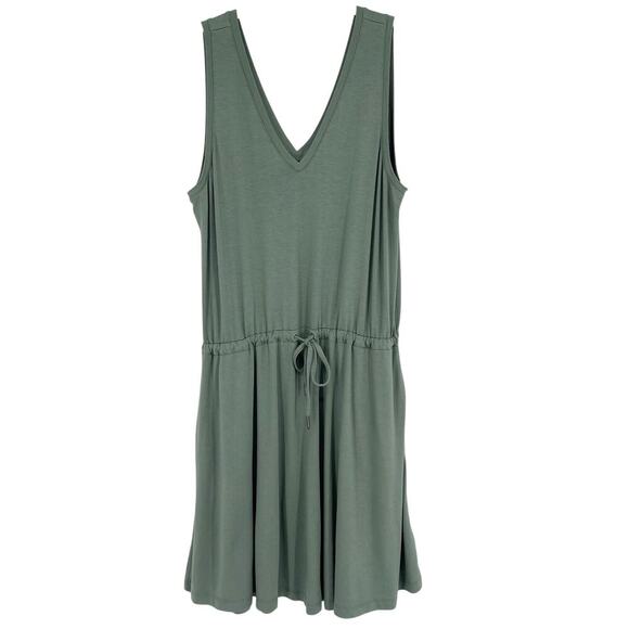 Sweaty Betty Take it Easy Drop Waist Dress in Sage Green Size Medium (8-10) - Picture 3 of 11